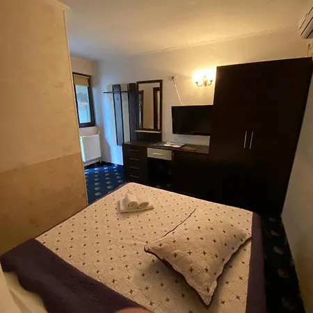 Hanu Satului Constança