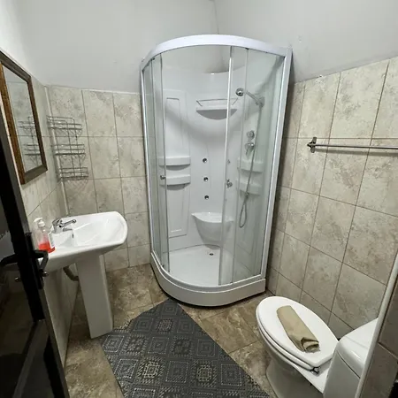 Hanu Satului Casa de hóspedes 3*