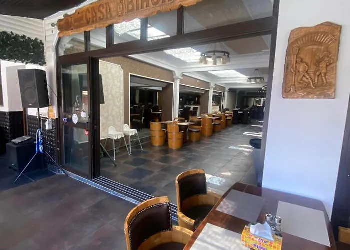 Pensiune Hanu Satului Constanţa